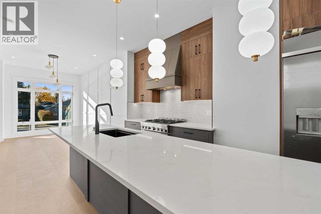 3410 1 Street NW property photo 12