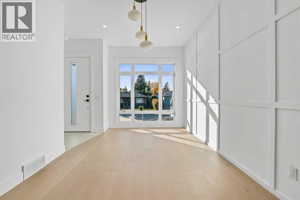 3410 1 Street NW property photo 8
