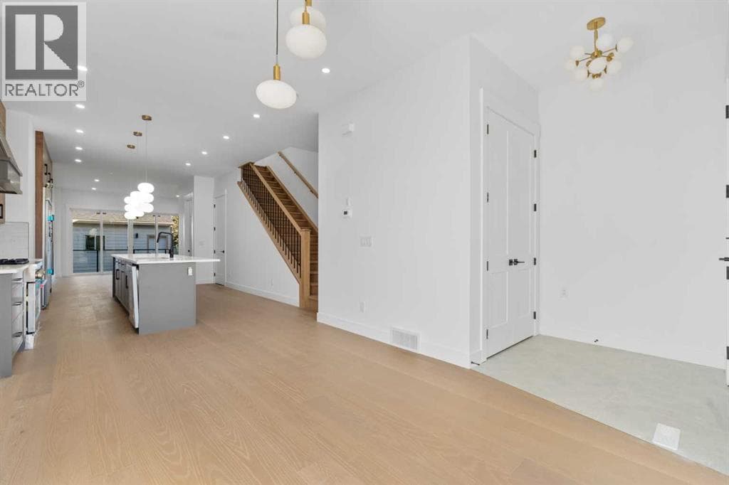 3410 1 Street NW property photo 9