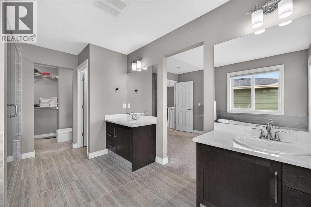 30 Evansborough View NW property photo 34