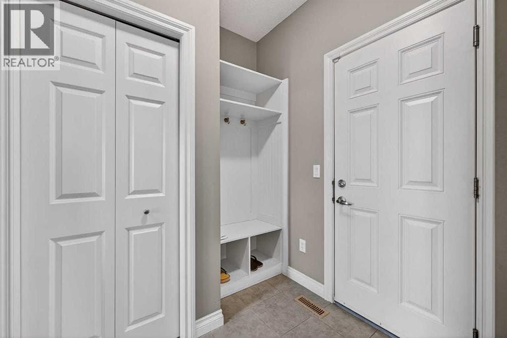 30 Evansborough View NW property photo 8