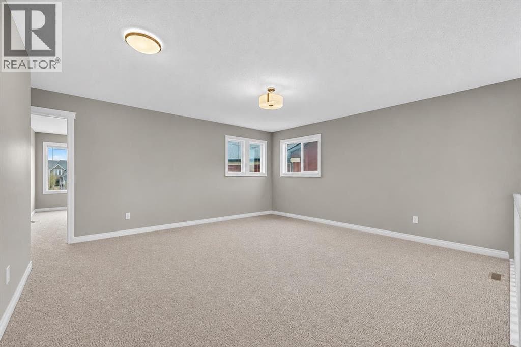 30 Evansborough View NW property photo 27