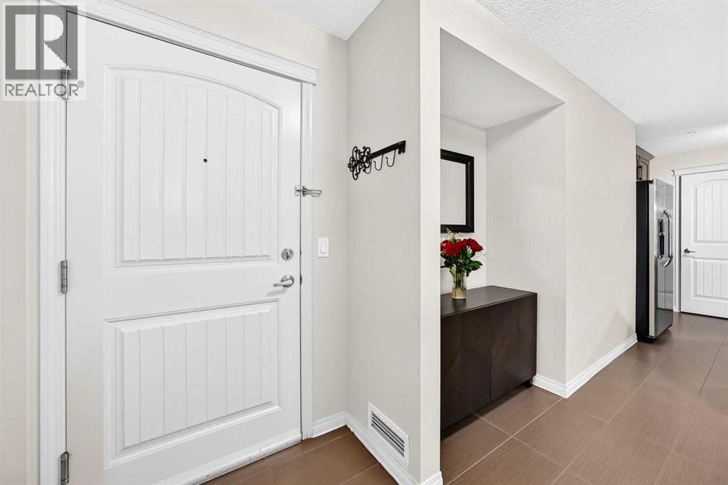 2212, 175 Panatella Hill NW property photo 5