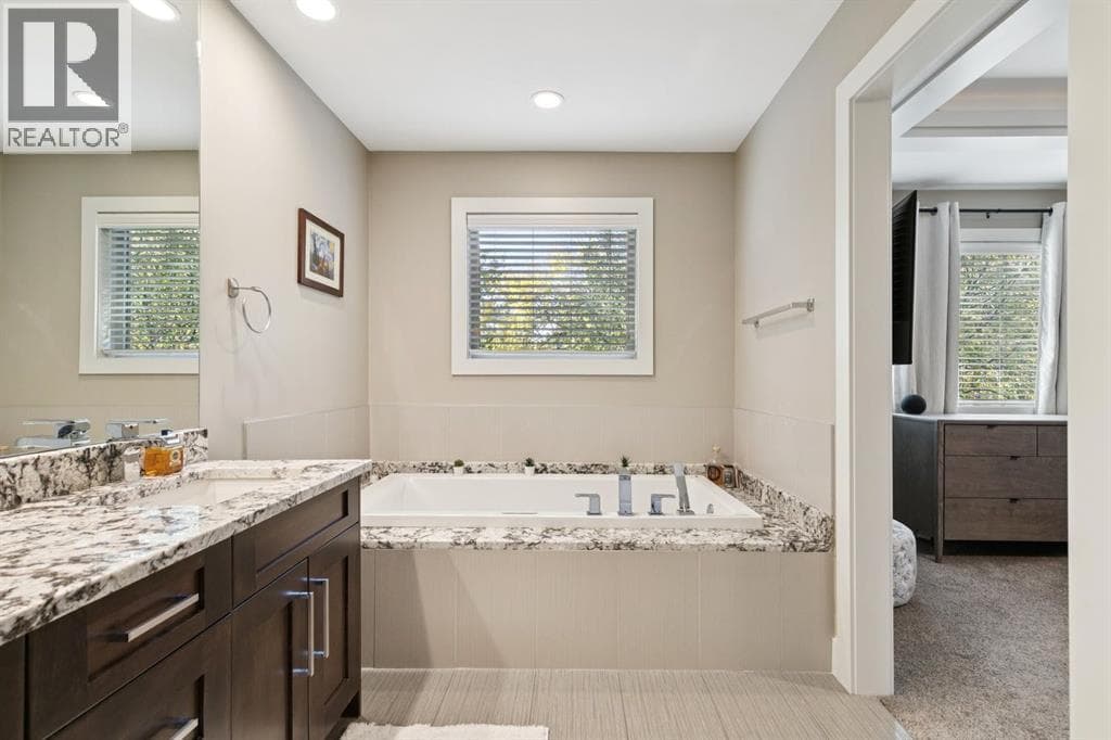 4012 2 Street NW property photo 18