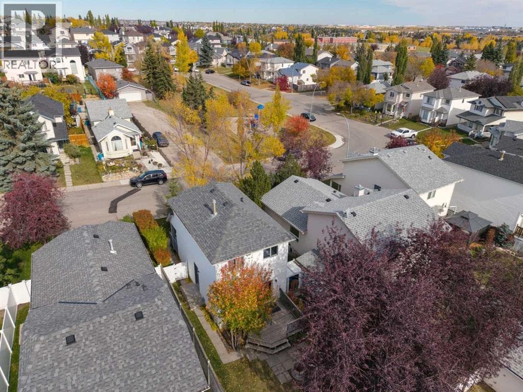 172 Harvest Gold Heights NE property photo 42