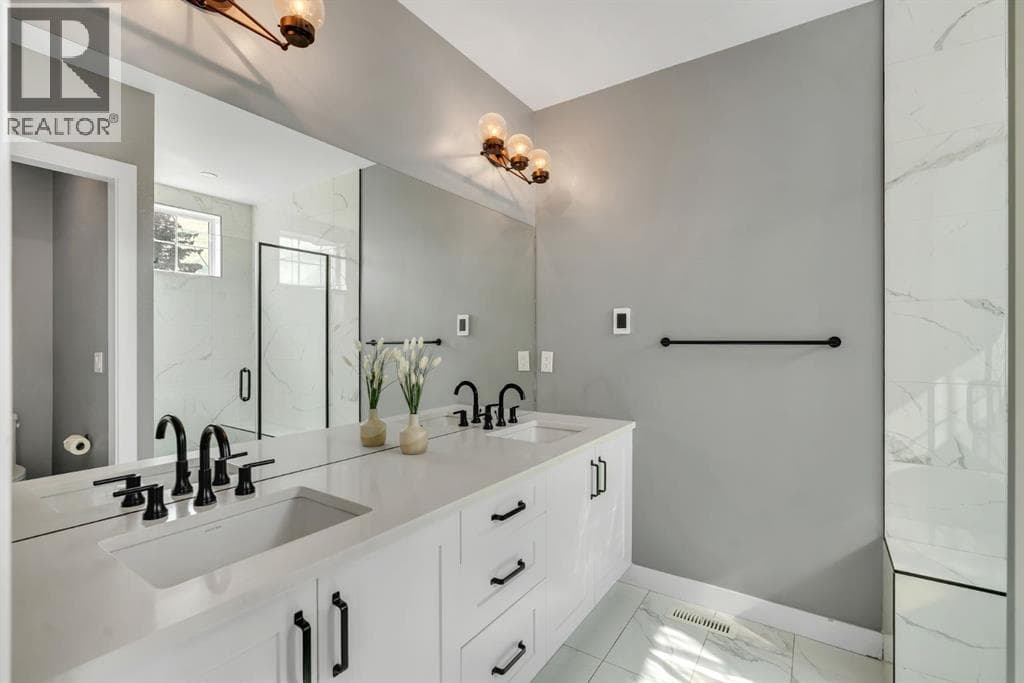 2106 49 Avenue SW property photo 23