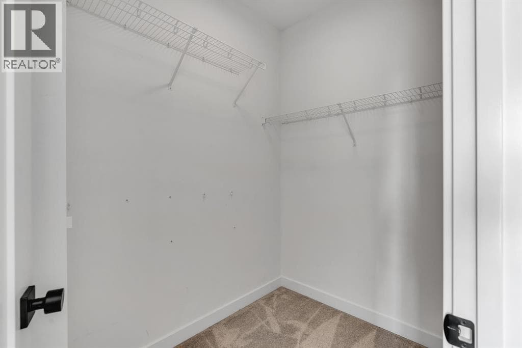 2106 49 Avenue SW property photo 26