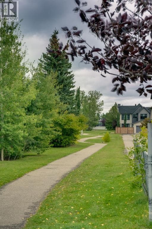 2106 49 Avenue SW property photo 45
