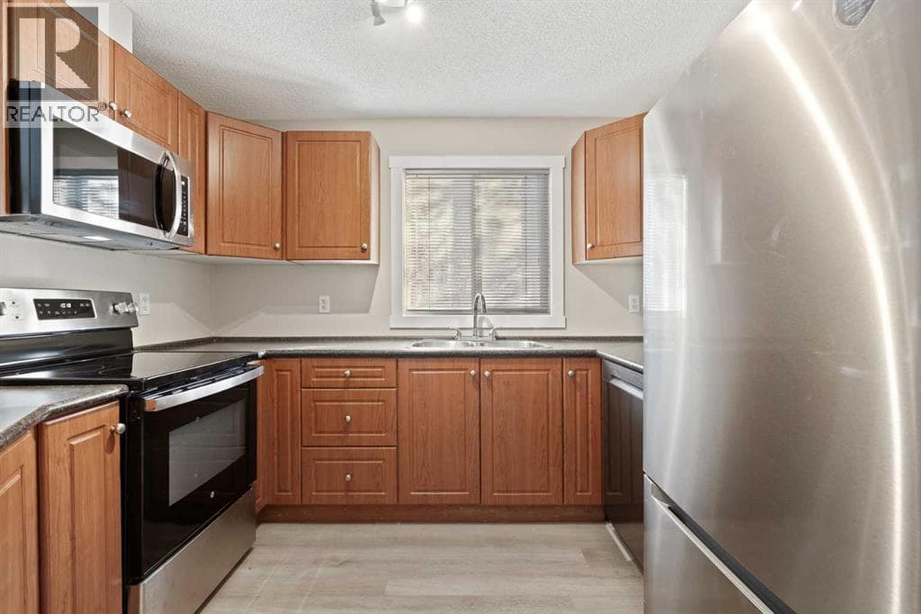 4222, 60 Panatella Street NW property photo 18