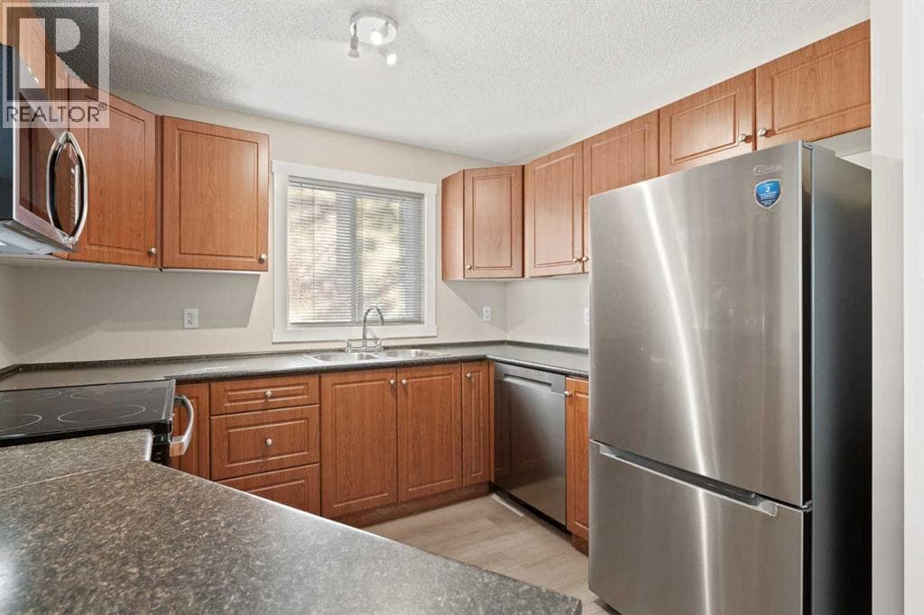 4222, 60 Panatella Street NW property photo 17