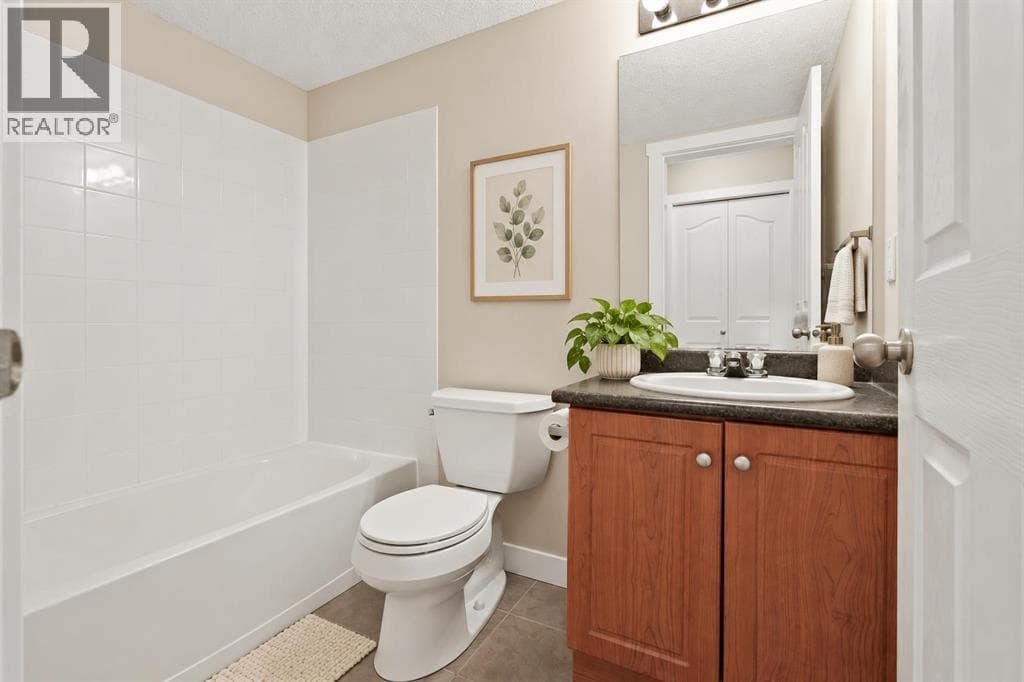 4222, 60 Panatella Street NW property photo 29