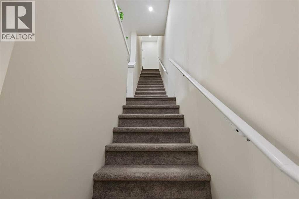 58 Evanscrest Court NW property photo 5