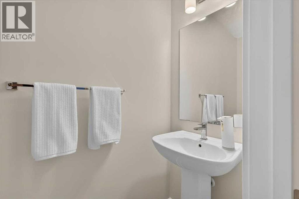 58 Evanscrest Court NW property photo 27
