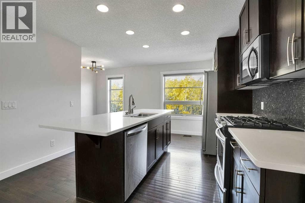 37 Aspen Hills Common SW property photo 15