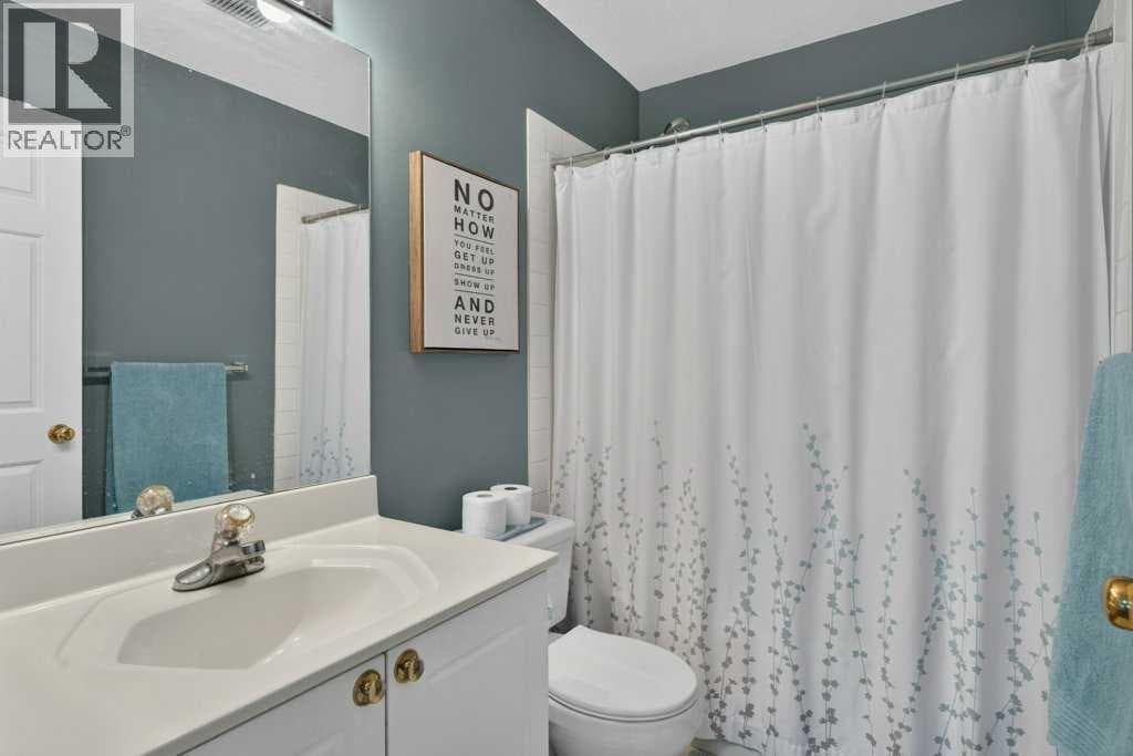 218 Harvest Creek Close NE property photo 28