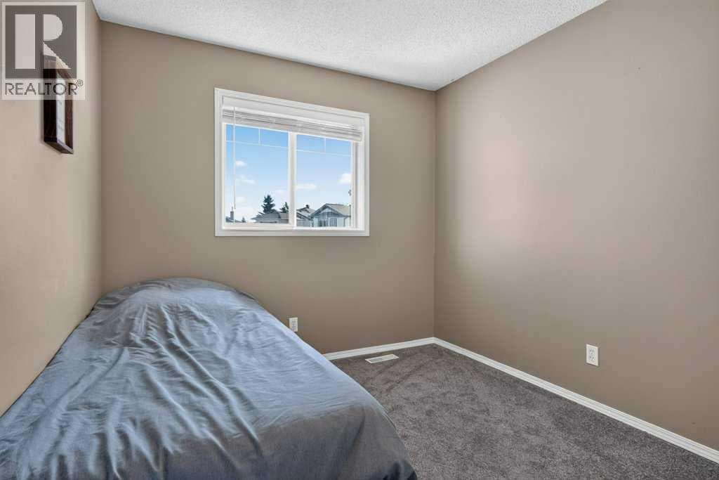 218 Harvest Creek Close NE property photo 30