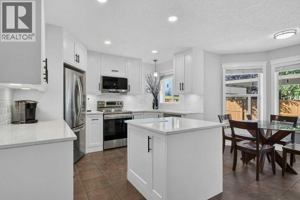 218 Harvest Creek Close NE property photo 8