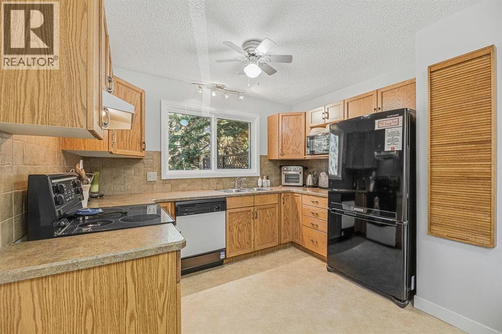830, 3130 66 Avenue SW property photo 4