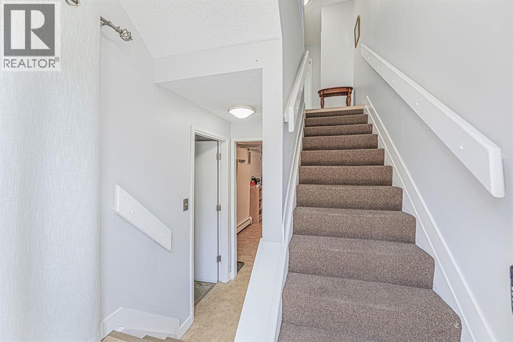 830, 3130 66 Avenue SW property photo 11