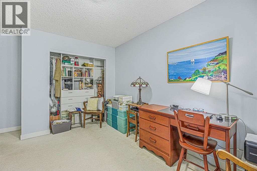 830, 3130 66 Avenue SW property photo 17