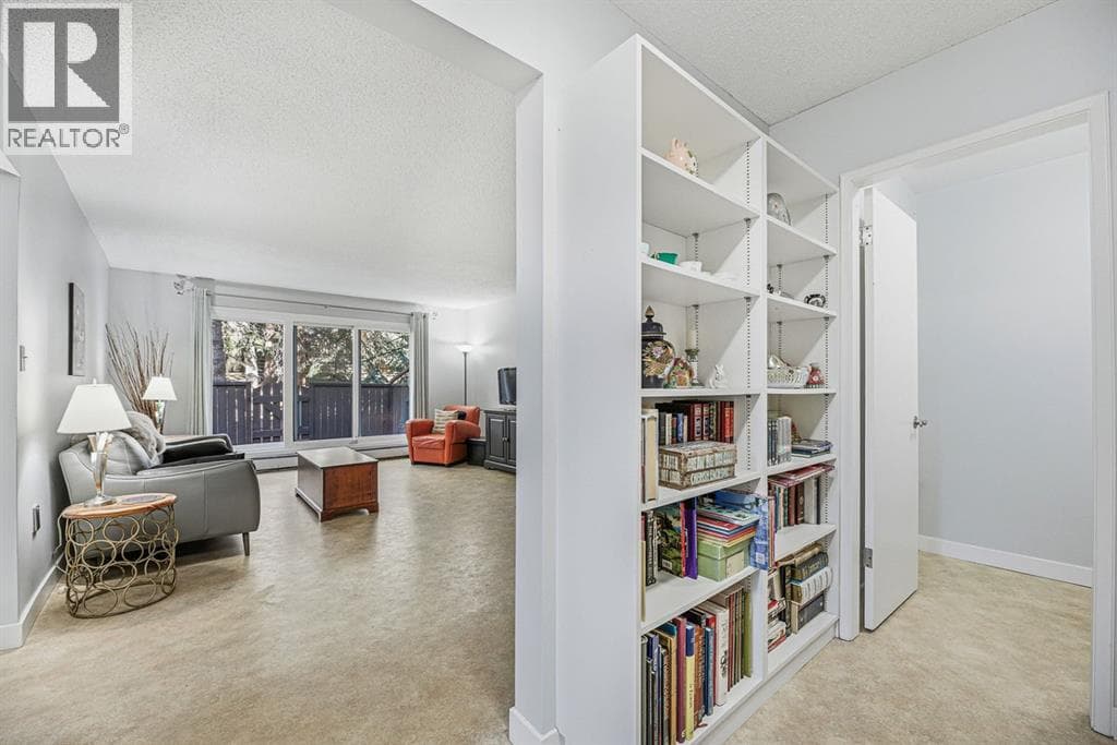830, 3130 66 Avenue SW property photo 2