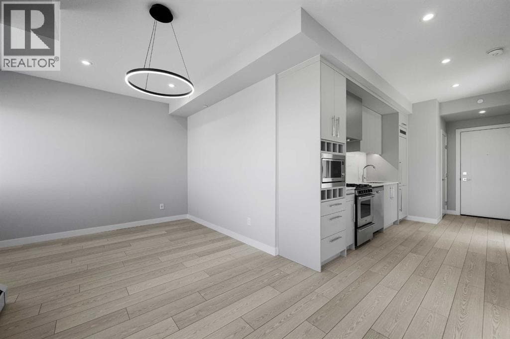 601, 8230 Broadcast Avenue SW property photo 10