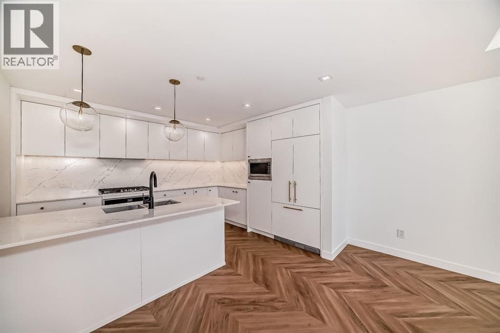 112, 8445 Broadcast Avenue SW property photo 3