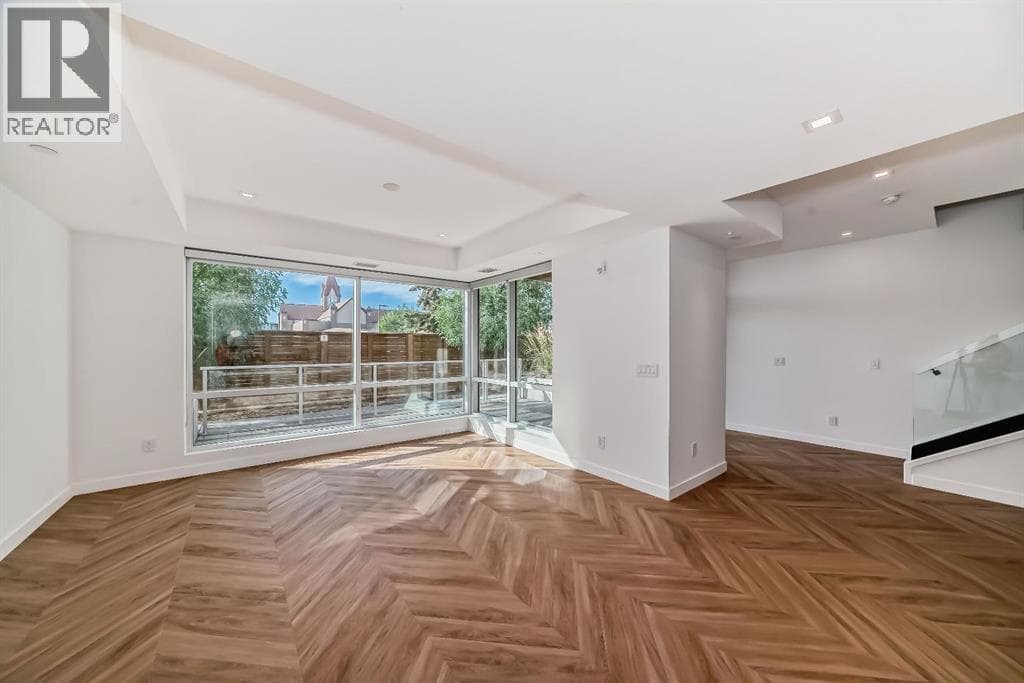 112, 8445 Broadcast Avenue SW property photo 8