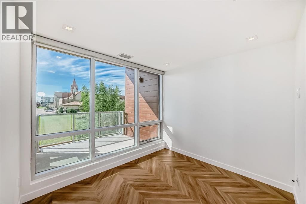 112, 8445 Broadcast Avenue SW property photo 21