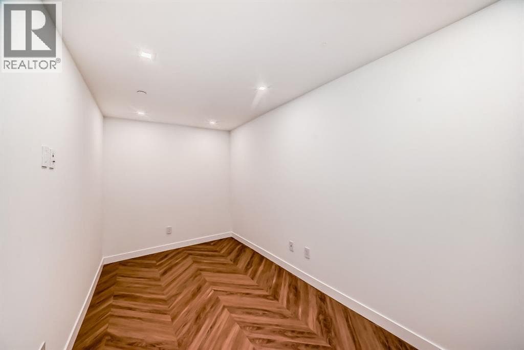 112, 8445 Broadcast Avenue SW property photo 14