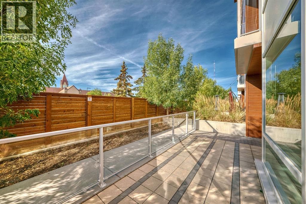 112, 8445 Broadcast Avenue SW property photo 11