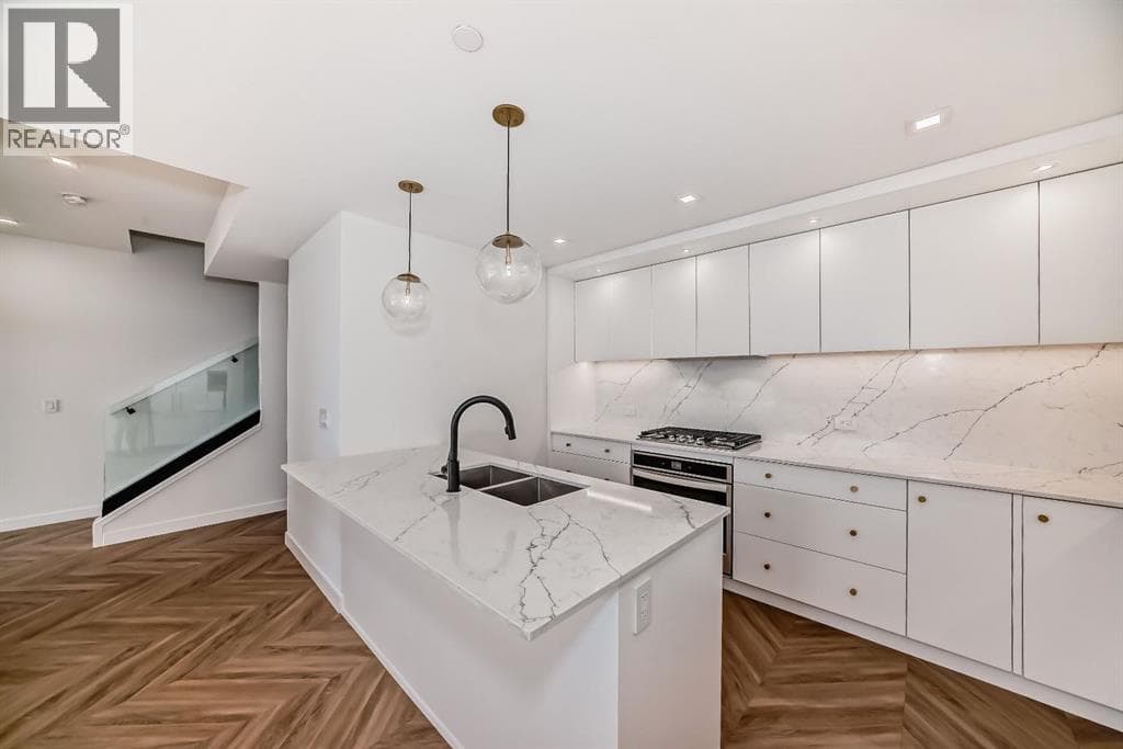 112, 8445 Broadcast Avenue SW property photo 4
