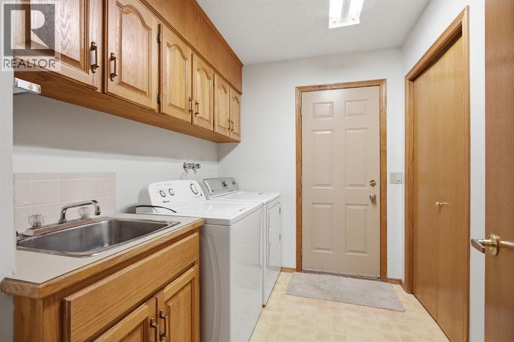 37 Edgeview Road NW property photo 27