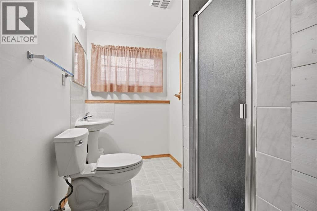 37 Edgeview Road NW property photo 32