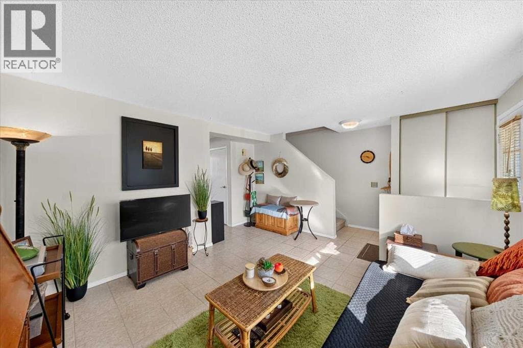 130 Woodmont Terrace SW property photo 6
