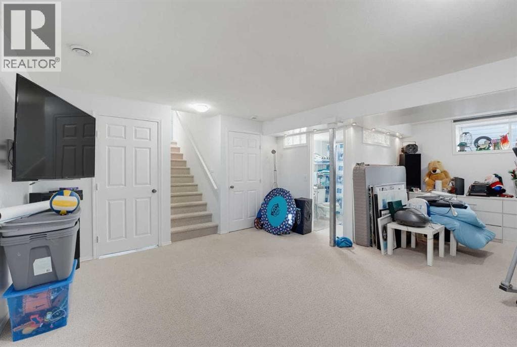 97 Panora Way NW property photo 22