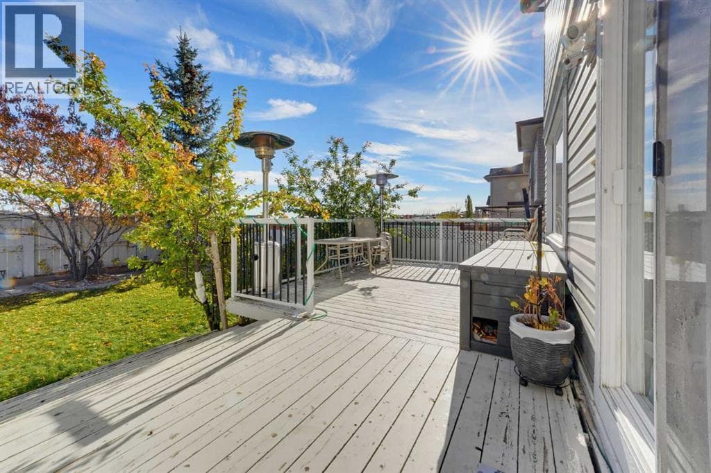 97 Panora Way NW property photo 27