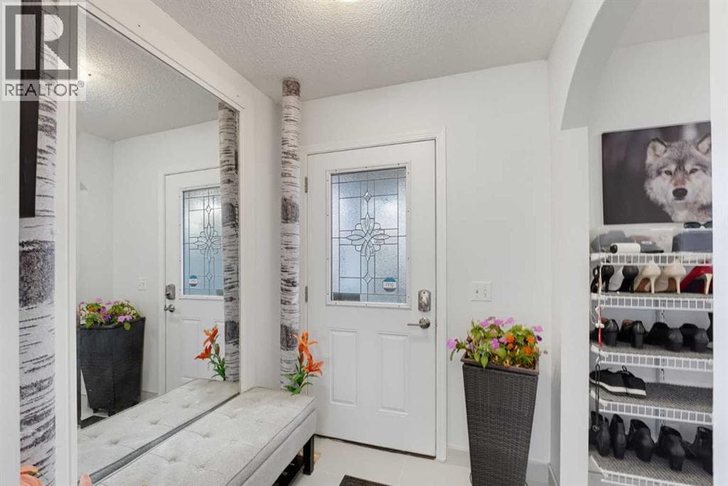97 Panora Way NW property photo 5