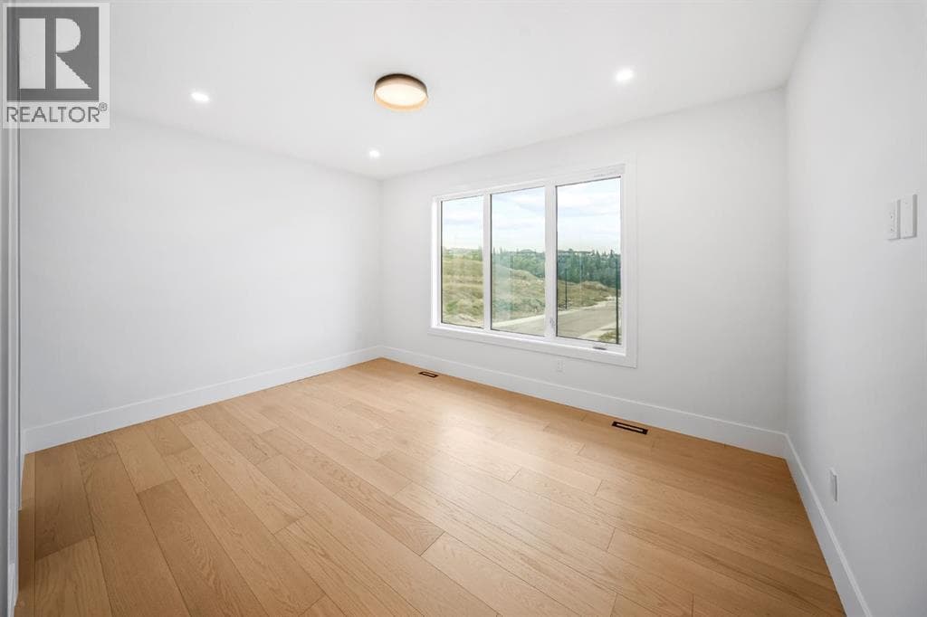 50 Elmont Close SW property photo 22
