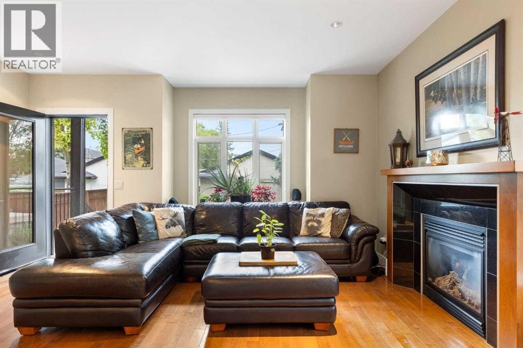 5012 20 Street SW property photo 11