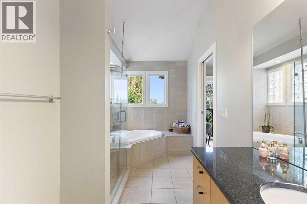 5012 20 Street SW property photo 27