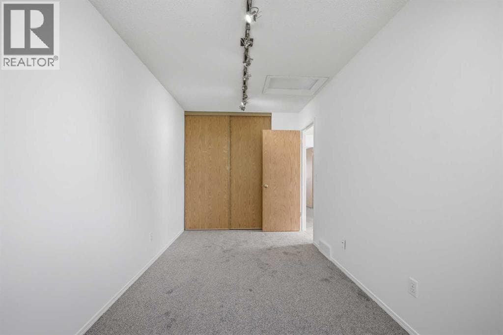11 Coventry Lane NE property photo 23