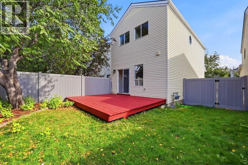 11 Coventry Lane NE
