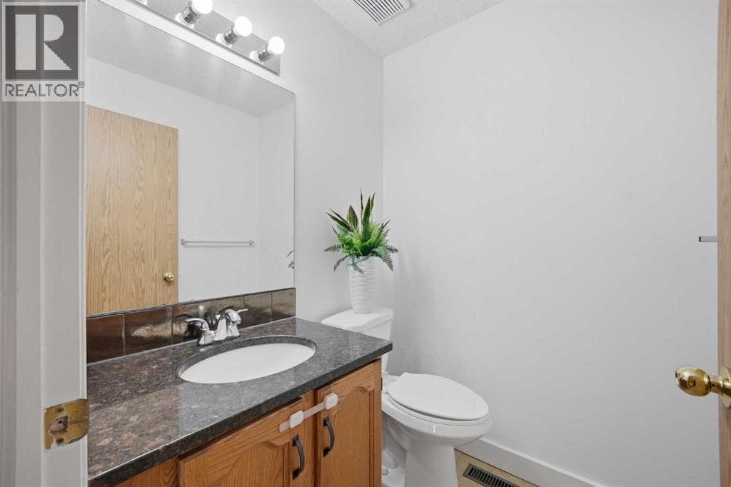 11 Coventry Lane NE property photo 14