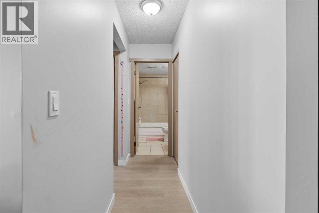 7, 3911 1 Street NE property photo 10