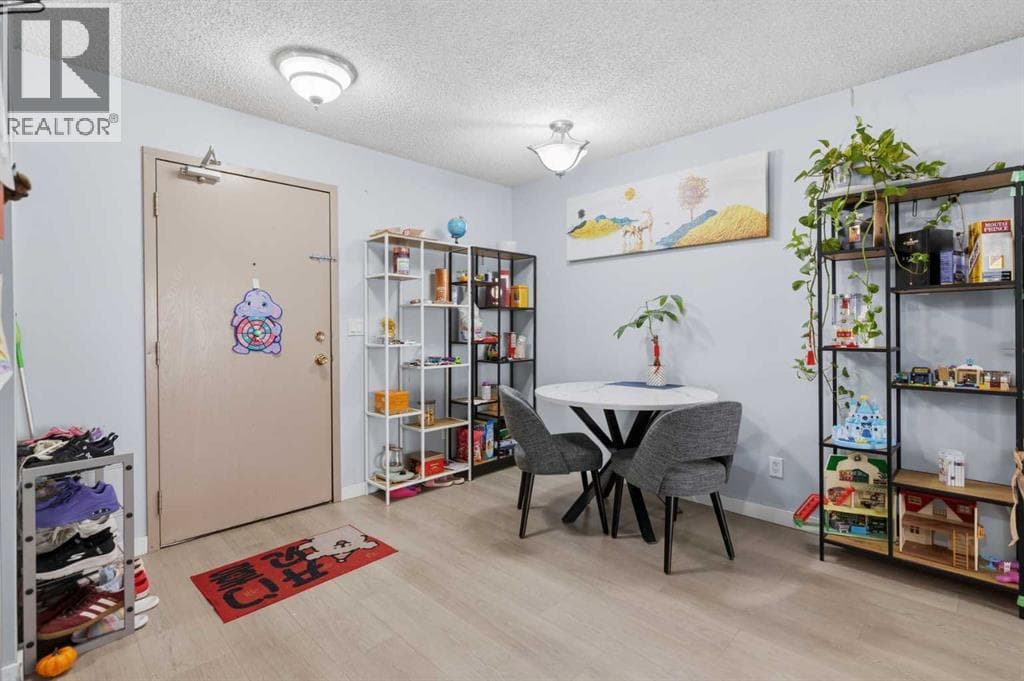 7, 3911 1 Street NE property photo 3