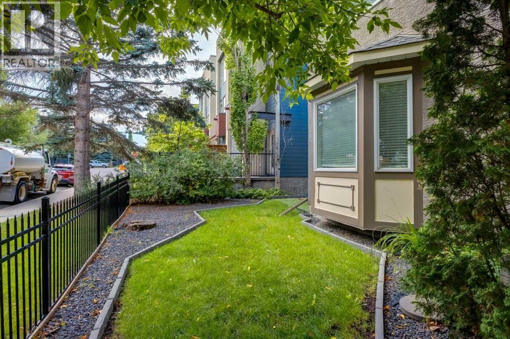 8, 2132 35 Avenue SW property photo 31
