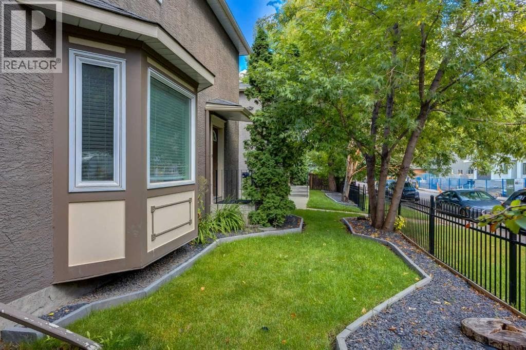 8, 2132 35 Avenue SW property photo 32