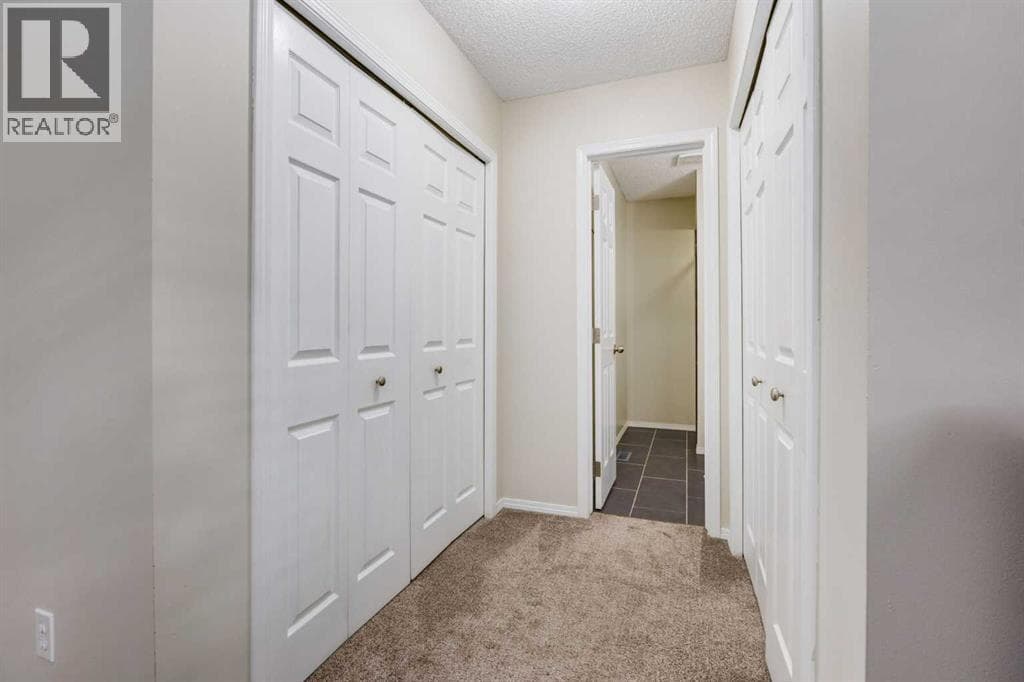 8, 2132 35 Avenue SW property photo 17