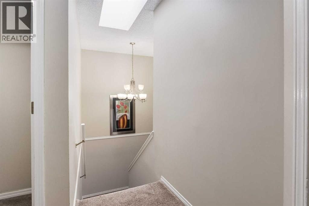 8, 2132 35 Avenue SW property photo 14